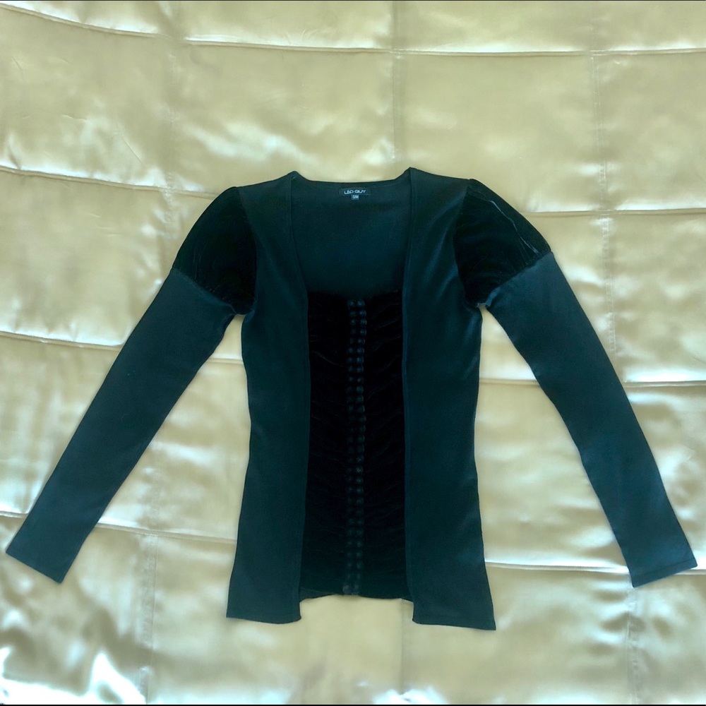 Classy Leo Guy Blouse - image 4